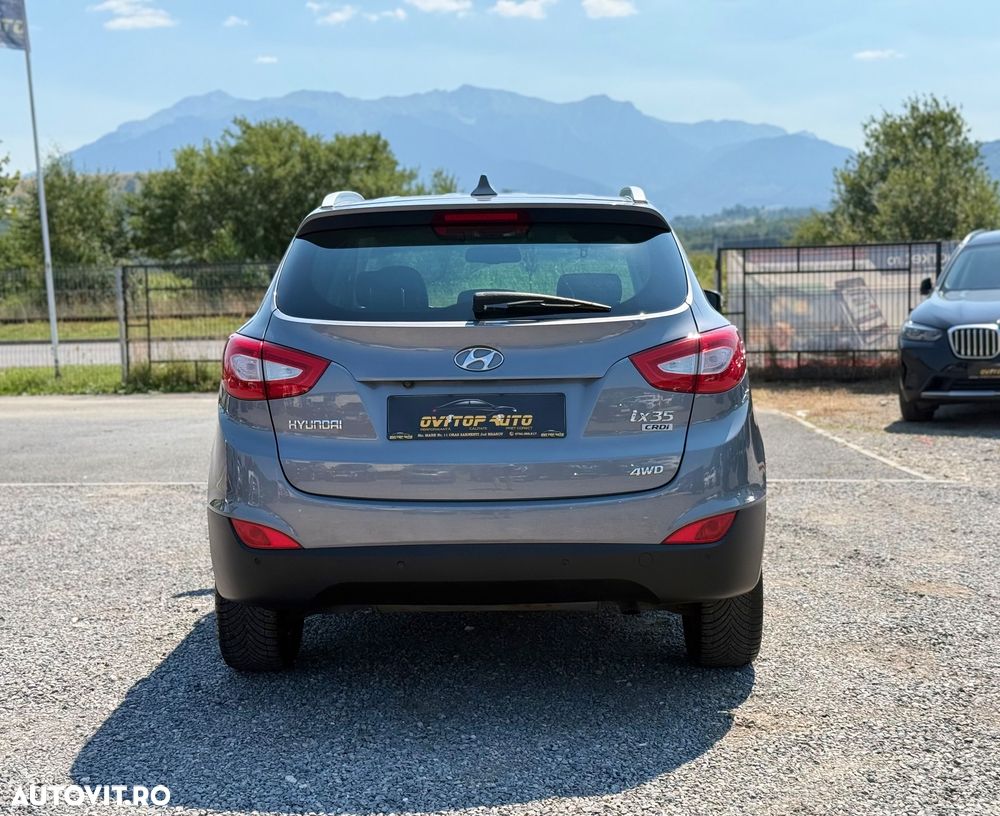 Hyundai ix35 2.0 CRDI 4WD Fifa World Cup Gold Edition - 7