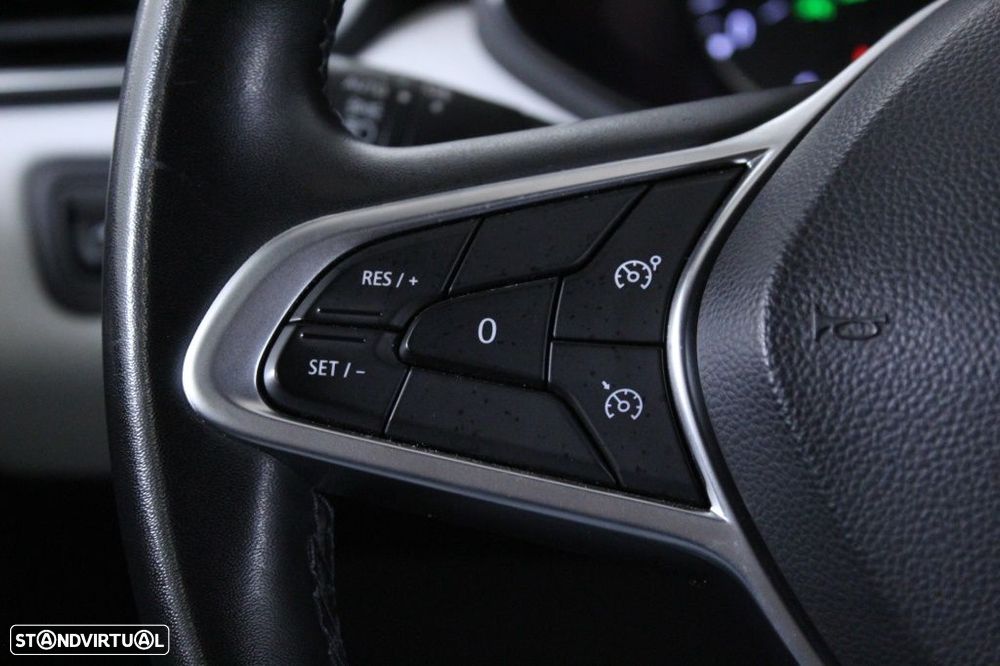 Renault Clio 1.0 TCe Evolution - 22