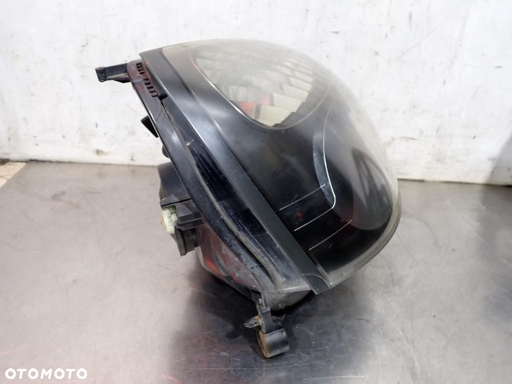LAMPA PRAWA PRZEDNIA RENAULT CLIO II - 2