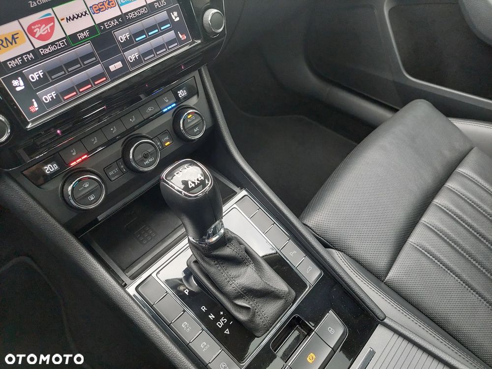 Skoda Superb 2.0 TDI 4x4 Style DSG - 29