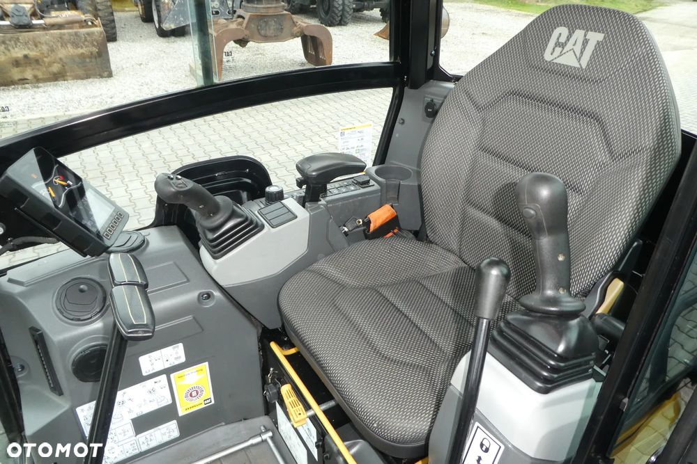 Caterpillar 301.8 -05 SPROWADZONA - 16