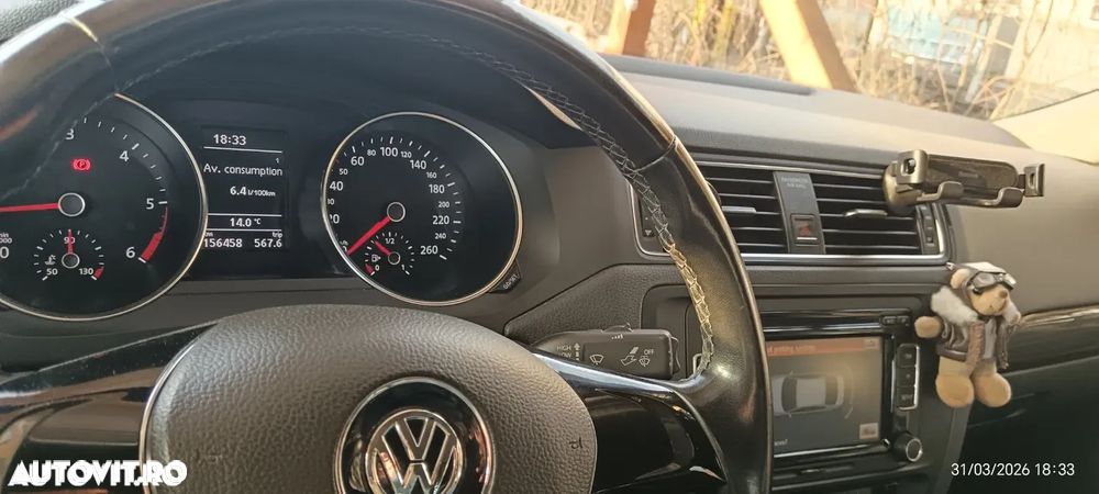 Volkswagen Jetta 2.0 TDI Trendline - 9