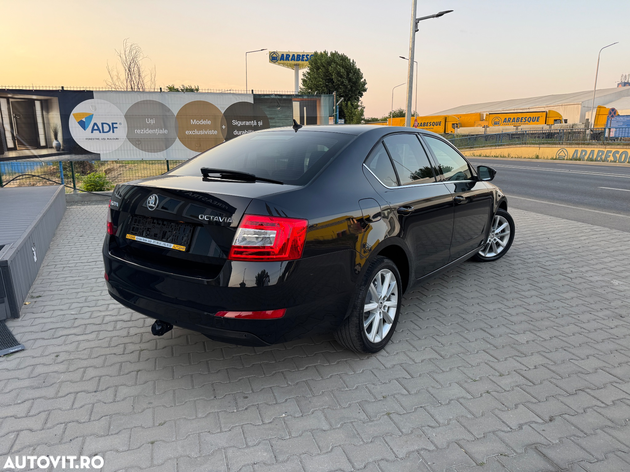 Skoda Octavia 1.6 TDI DPF DSG Elegance - 2