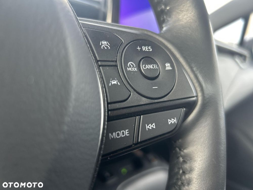 Toyota Corolla 1.8 Hybrid Comfort - 22