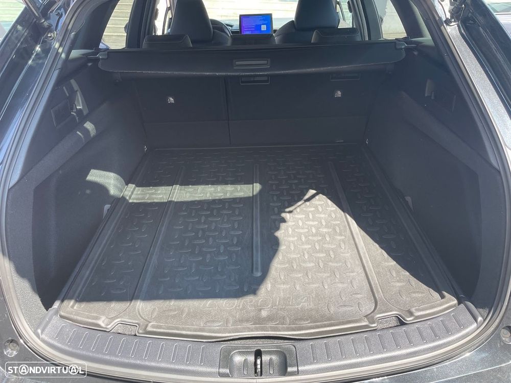 Toyota Corolla Touring Sports 1.8 Hybrid Comfort Plus - 14