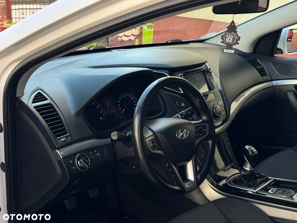 Hyundai i40 1.6 Comfort - 10