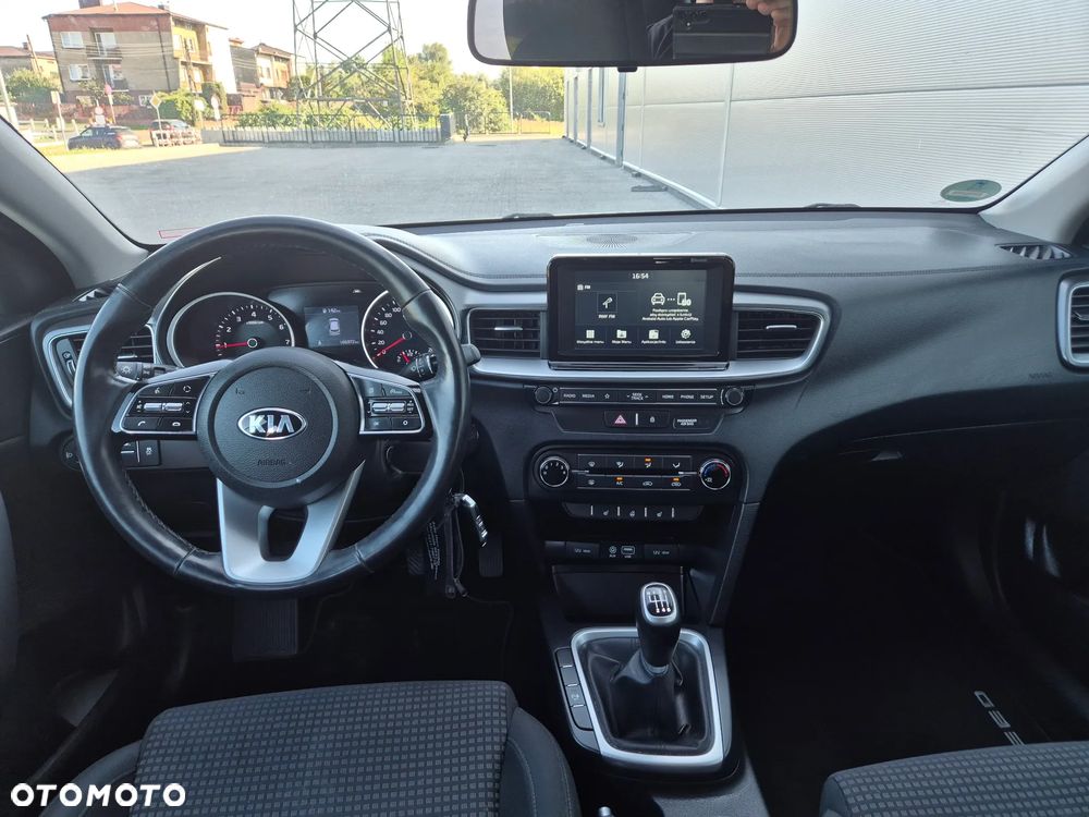 Kia Ceed 1.4 L Business Line - 18