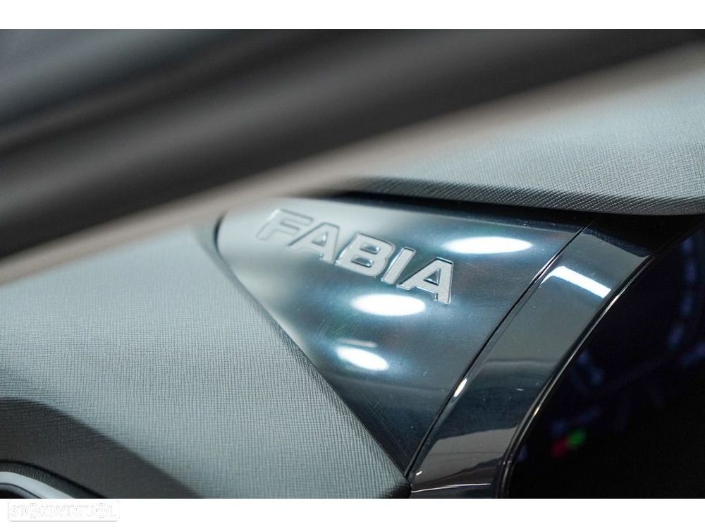 Skoda Fabia 1.0 TSI Selection DSG - 19