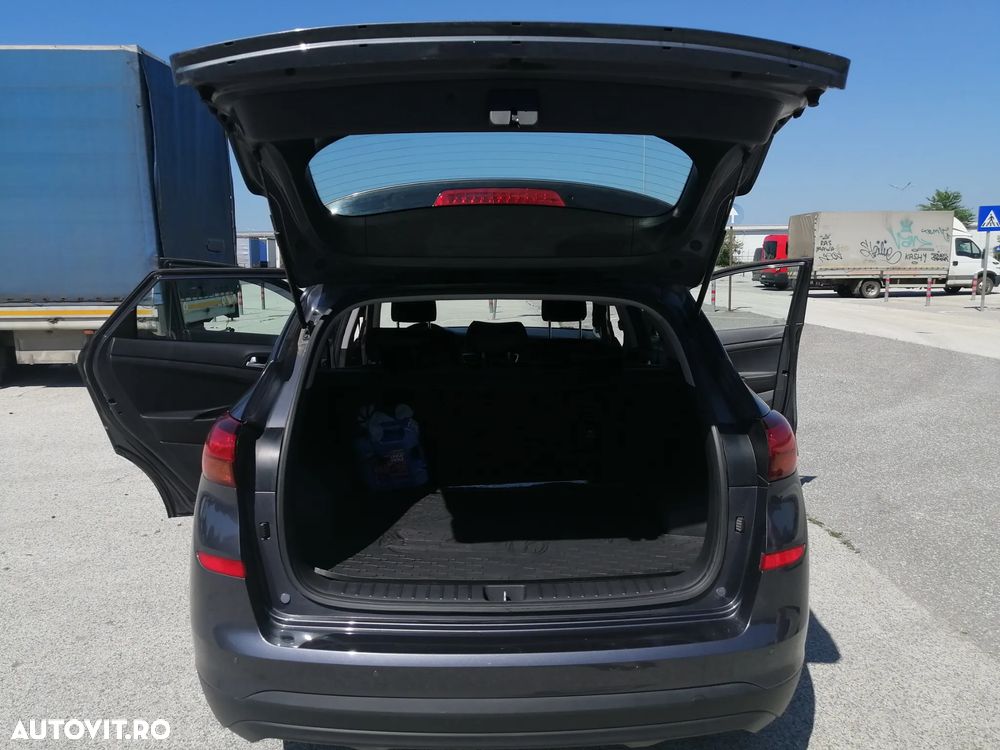 Hyundai Tucson 1.6 GDI 2WD 6MT Comfort - 4