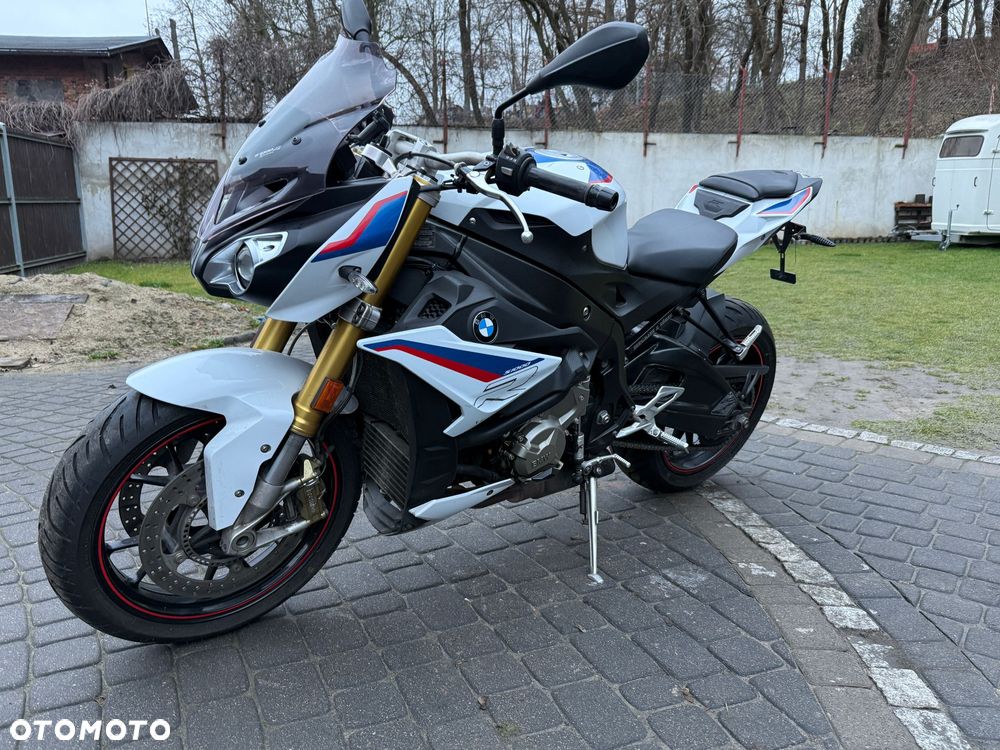 BMW S - 14