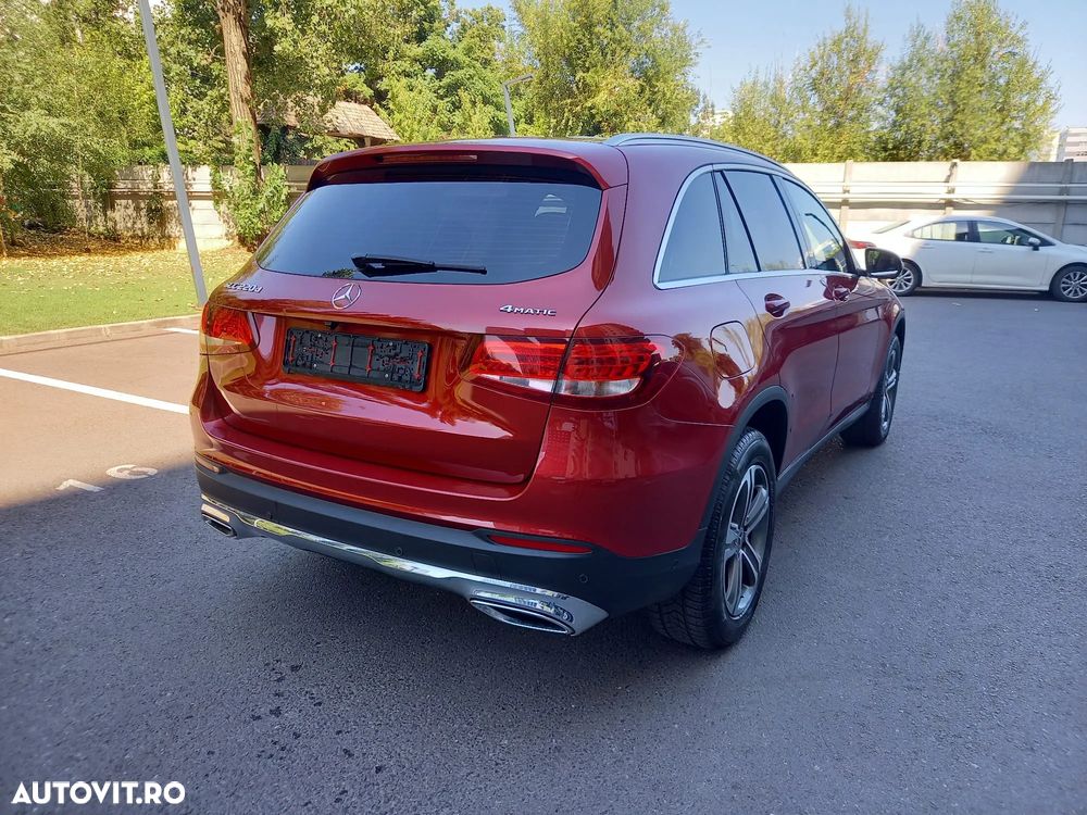 Mercedes-Benz GLC 220 d 4MATIC - 10