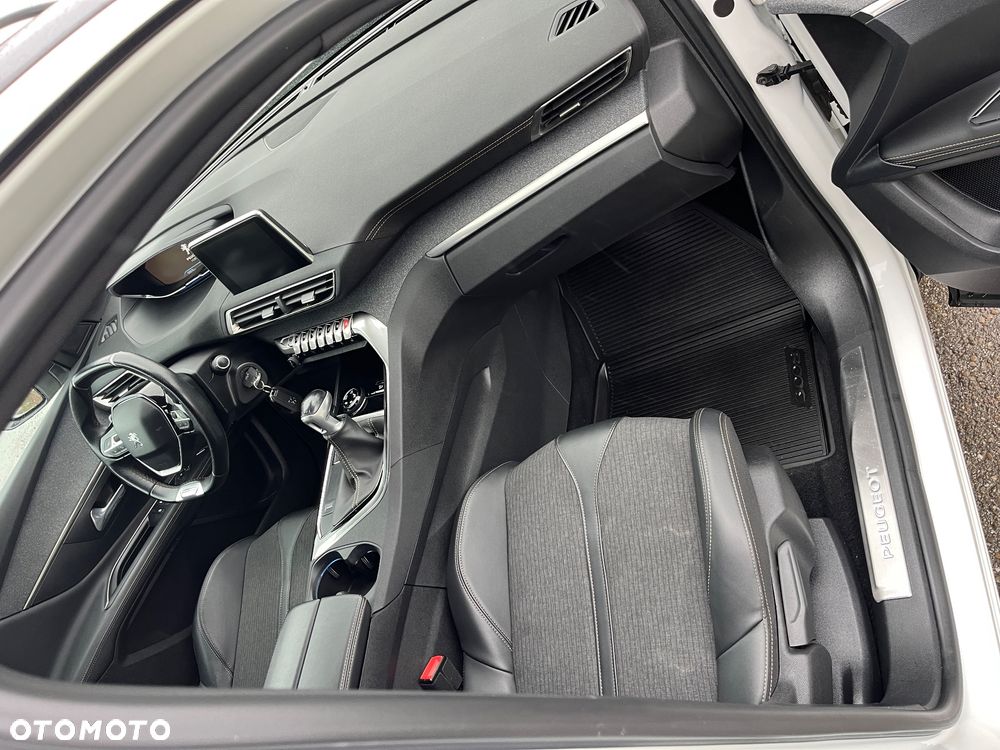 Peugeot 3008 1.5 BlueHDi GT S&S - 21