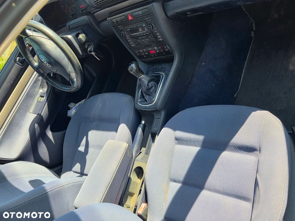 Audi A4 Avant 1.9 TDI - 10