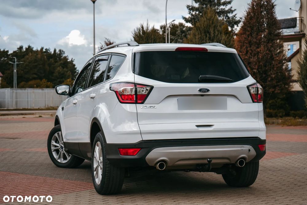 Ford Kuga 2.0 TDCi 2x4 Titanium - 9