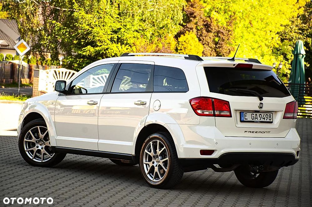 Fiat Freemont 2.4 16V VVT Automatik Lounge - 9