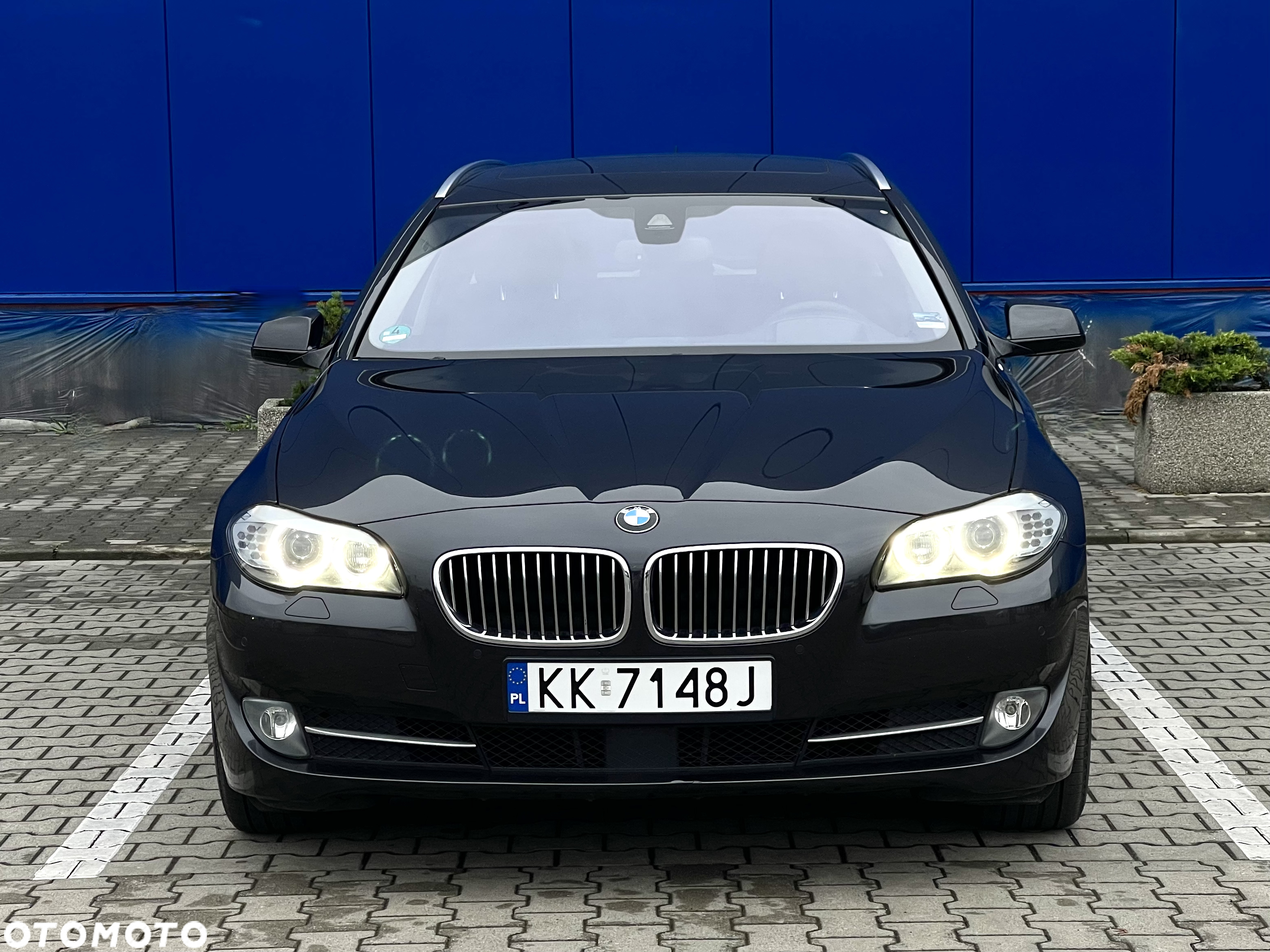 BMW Seria 5 530d xDrive Touring - 3