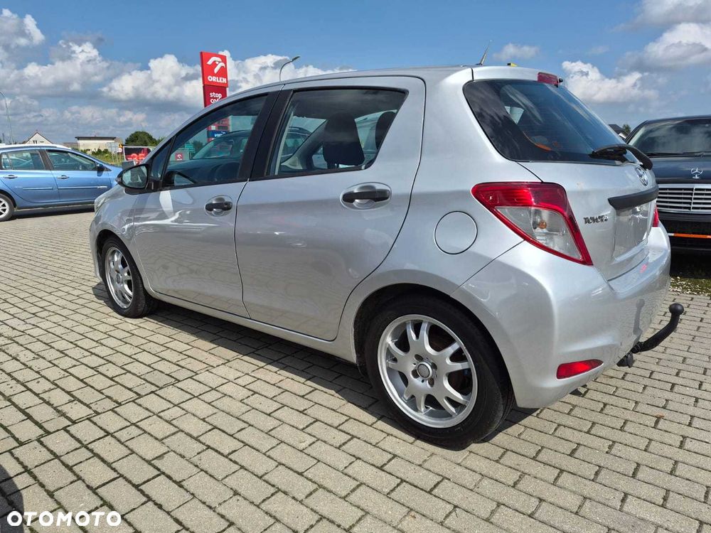 Toyota Yaris - 6