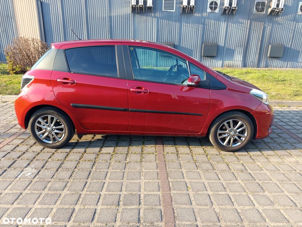 Toyota Yaris 1.33 Premium - 3