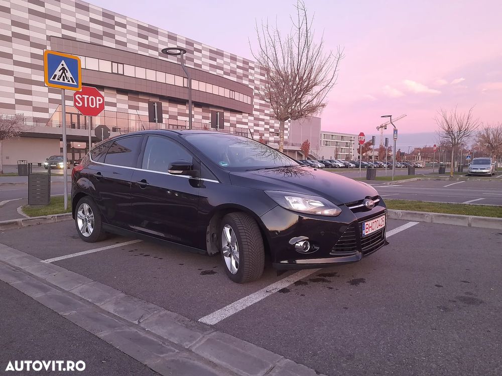 Ford Focus Turnier 1.6 TDCi ECOnetic 88g Start-Stopp-Sy Titanium - 2