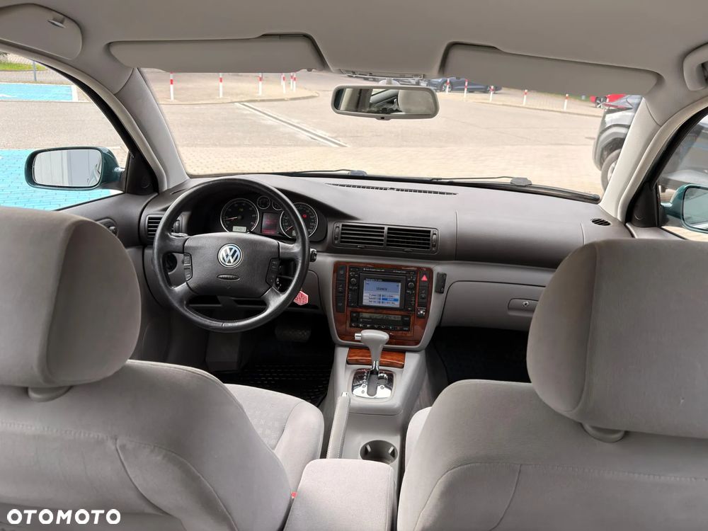 Volkswagen Passat 1.8T Comfortline Tiptr - 28