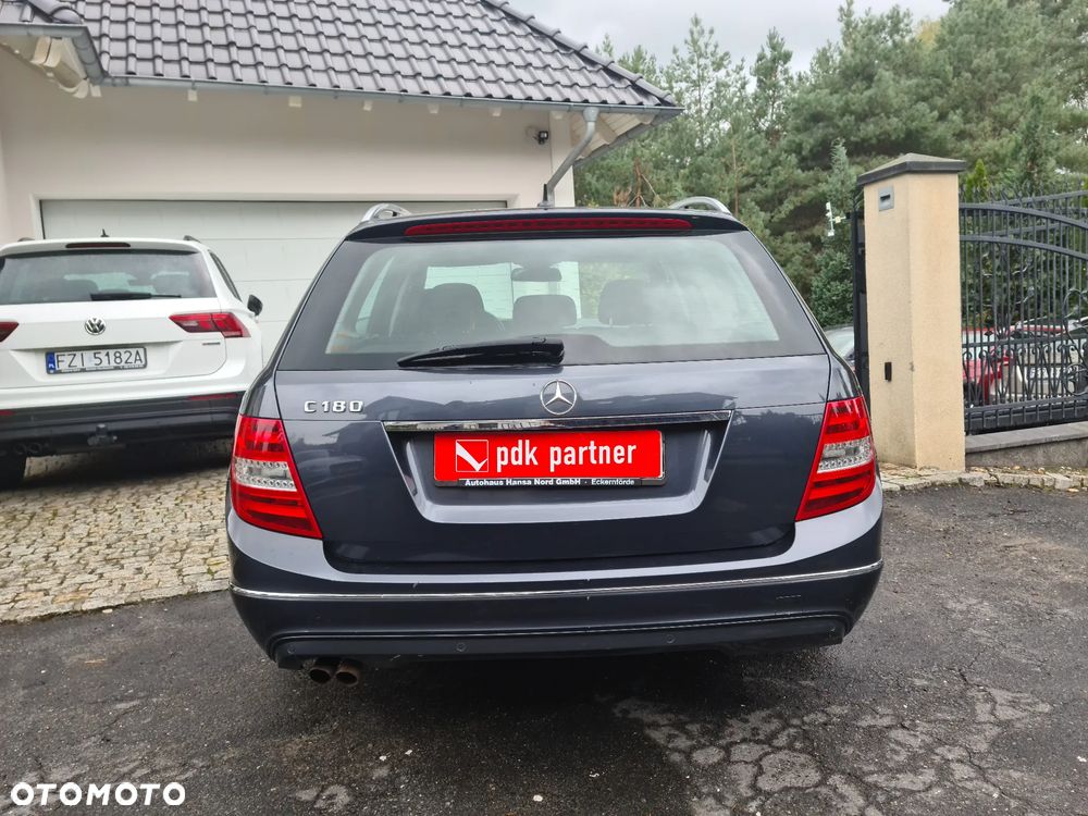 Mercedes-Benz Klasa C 180 K BlueEff Classic - 23