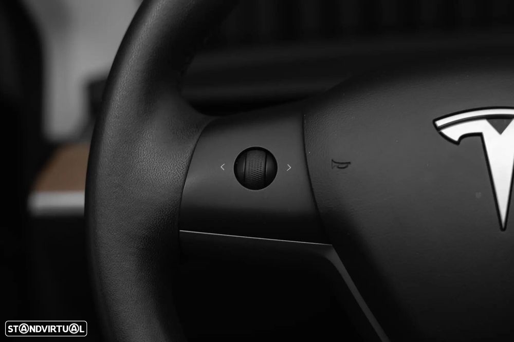Tesla Model 3 Long Range AWD Dual Motor - 32