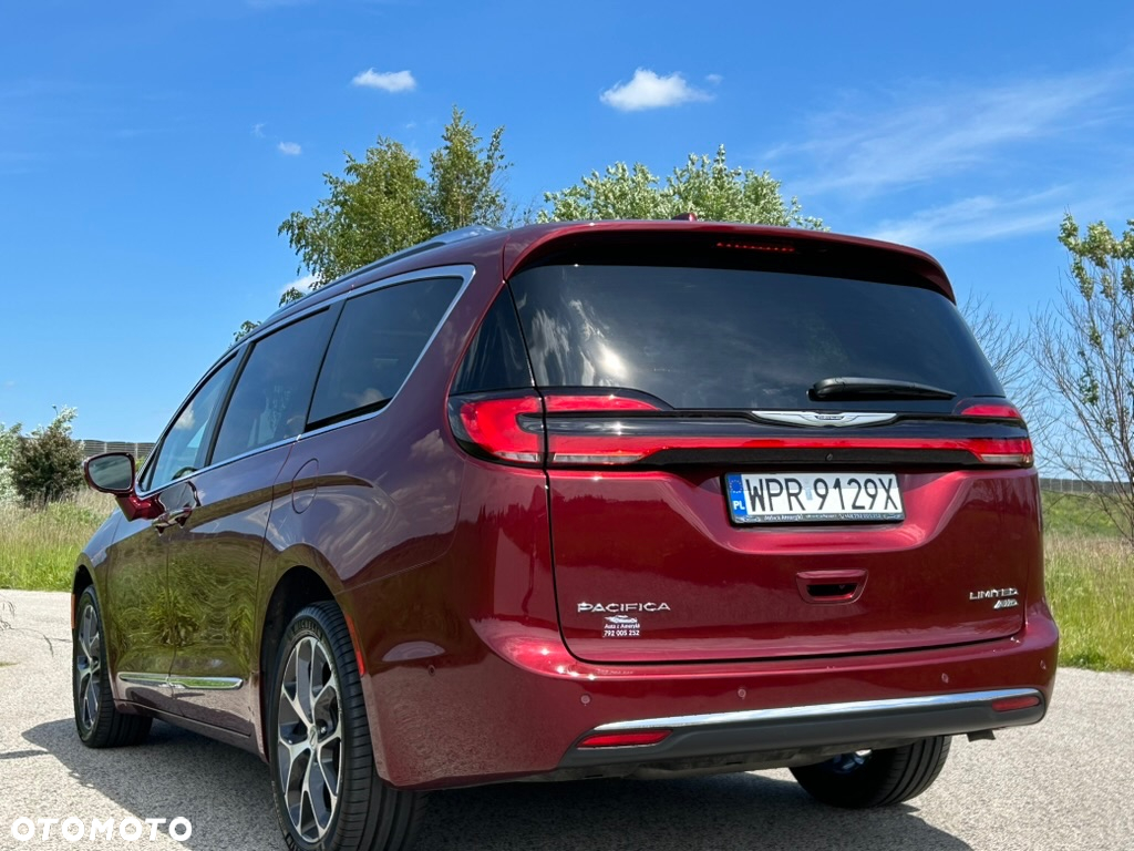 Chrysler Pacifica - 5