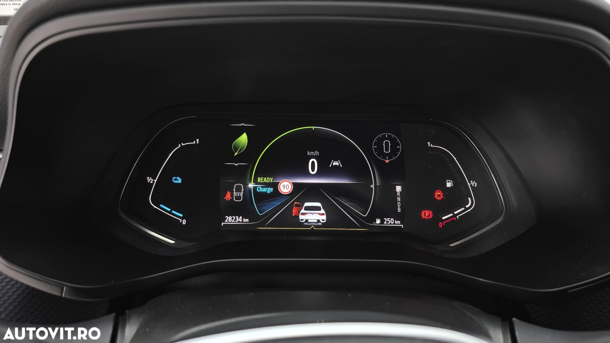 Renault Arkana E-TECH 145 Evolution - 16