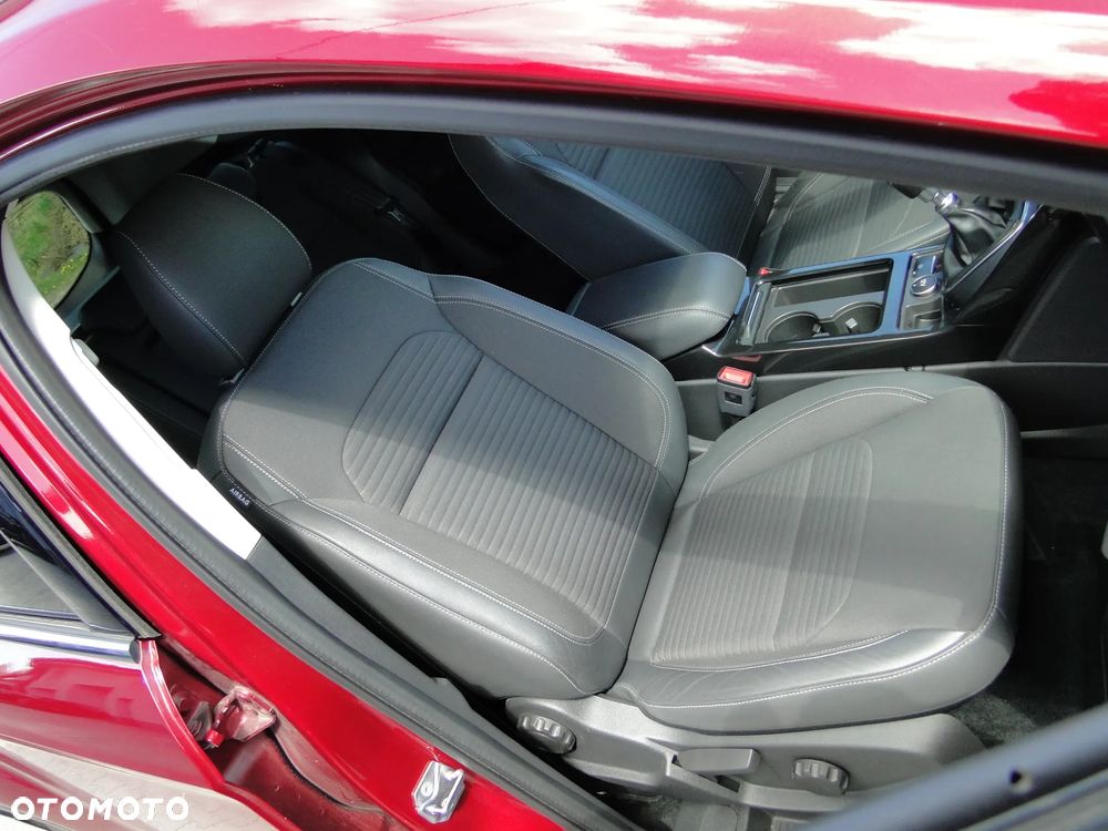 Ford Kuga 1.5 EcoBoost FWD Titanium - 29