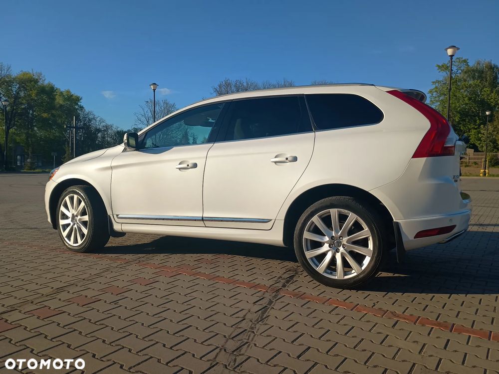 Volvo XC 60 - 1