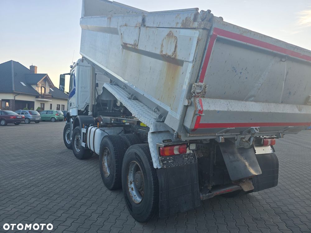 Mercedes-Benz AROCS - 12