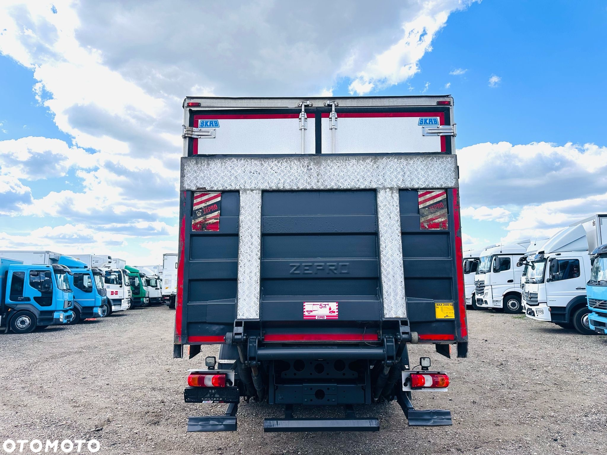 Mercedes-Benz ACTROS 2543/ KABINA SYPIALNA / CHŁODNIA - 7