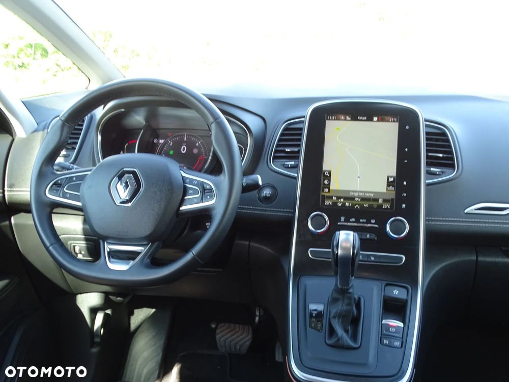 Renault Grand Scenic - 13