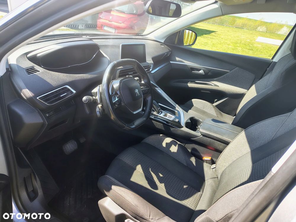 Peugeot 5008 1.5 BlueHDi Allure S&S EAT8 - 9