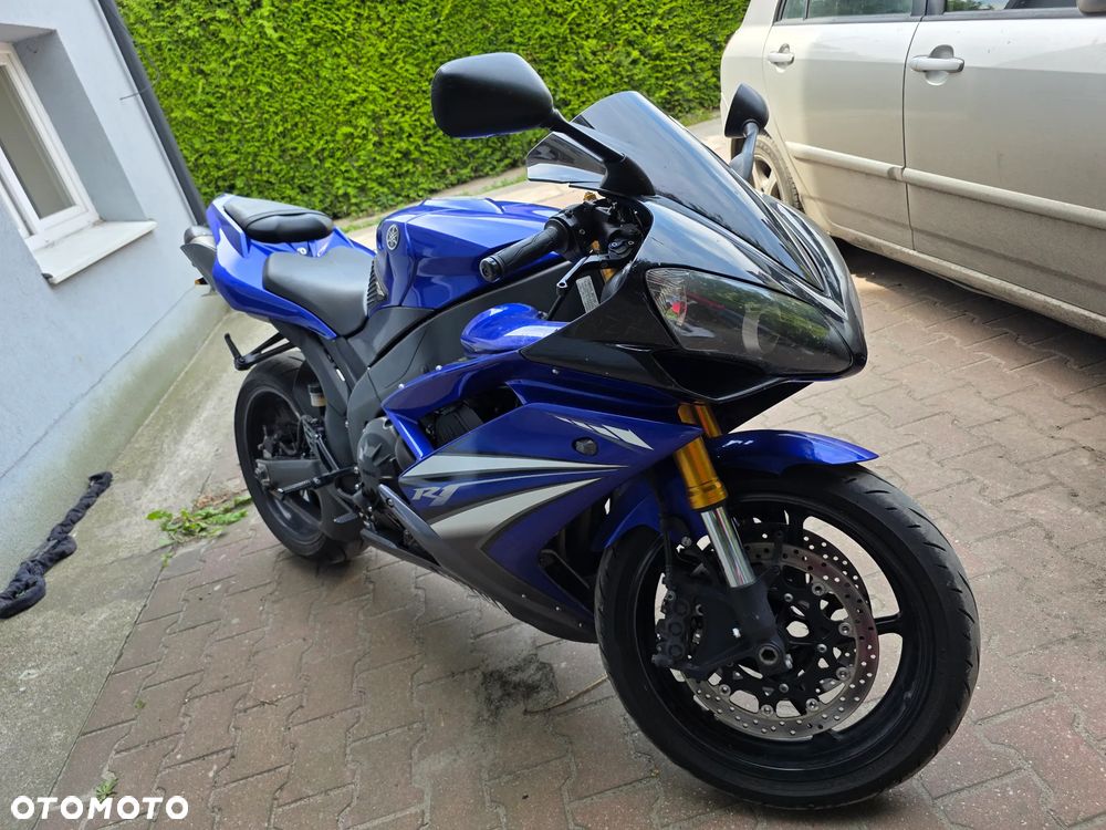 Yamaha YZF - 8