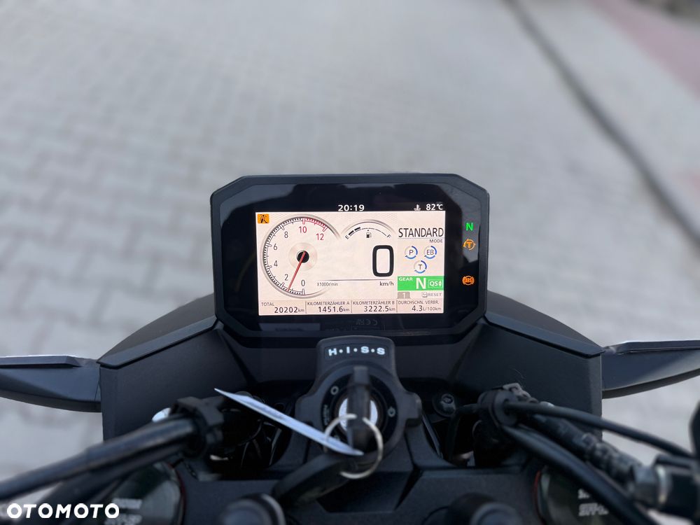 Honda Hornet - 30