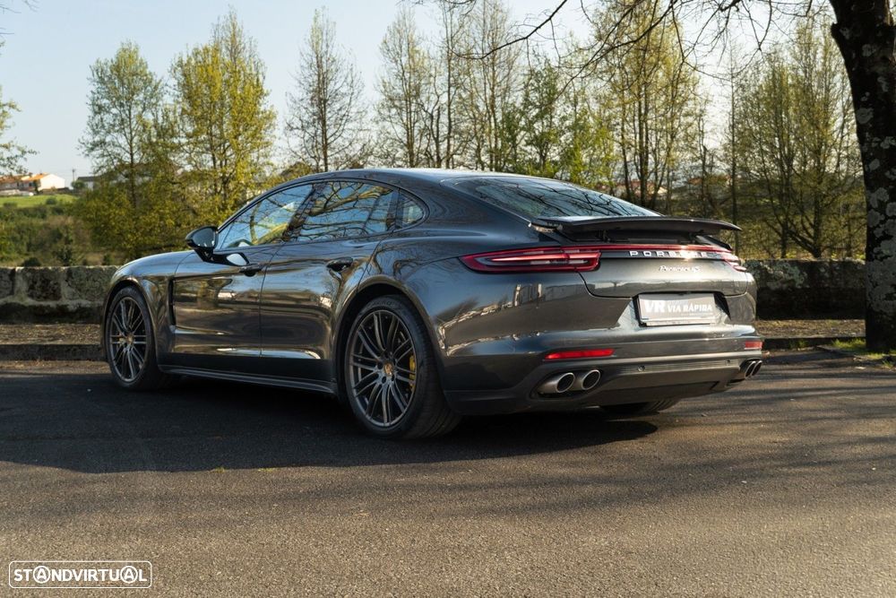 Porsche Panamera 4 S - 7