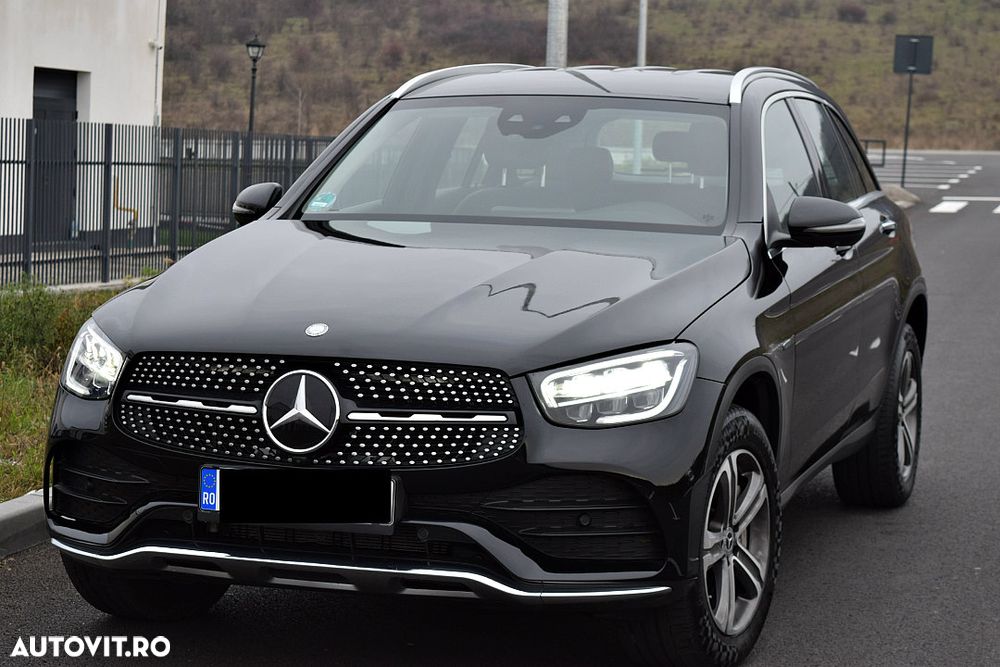 Mercedes-Benz GLC 300 e 4Matic 9G-TRONIC Edition AMG Line - 1