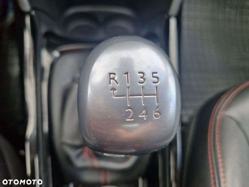 Peugeot 2008 PureTech 130 Stop&Start GT-Line Edition - 16