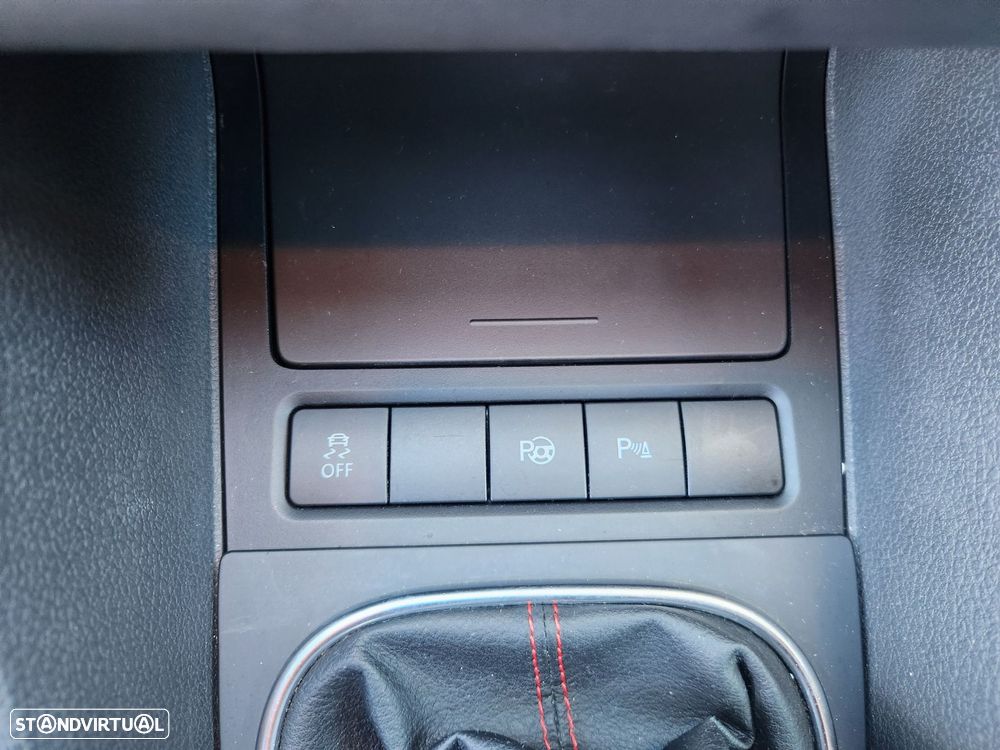 VW Golf 2.0 GTI Edition 35 - 33