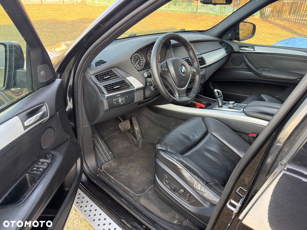 BMW X5 xDrive48i - 8