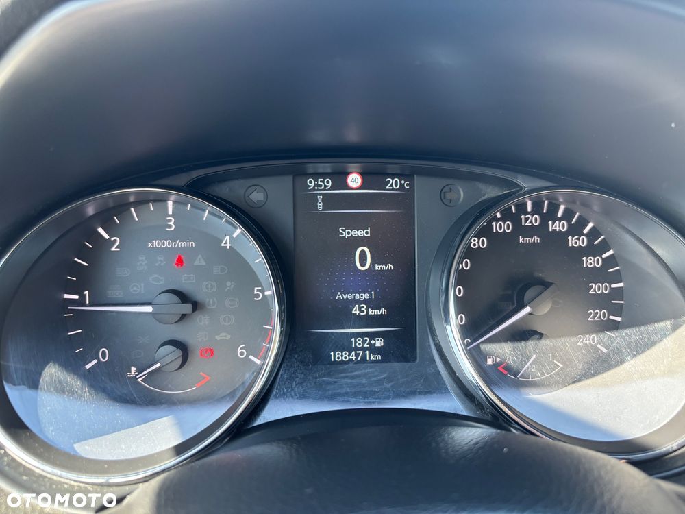 Nissan Qashqai 1.6 DCi 4x4 Tekna - 15