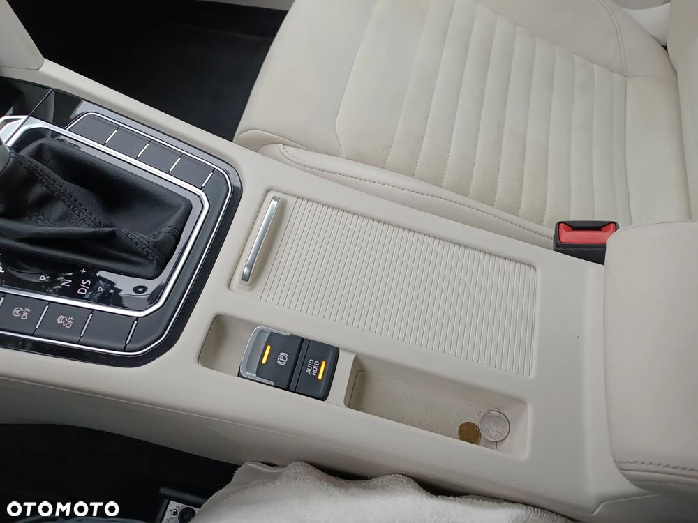 Volkswagen Passat Variant 1.8 TSI BMT Comfortline DSG - 35