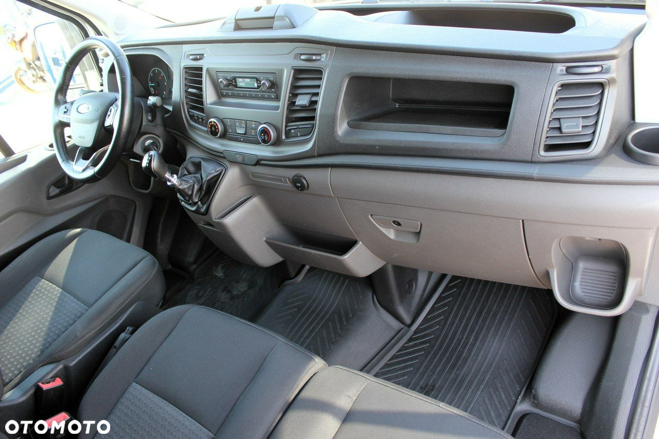 Ford Transit - 11