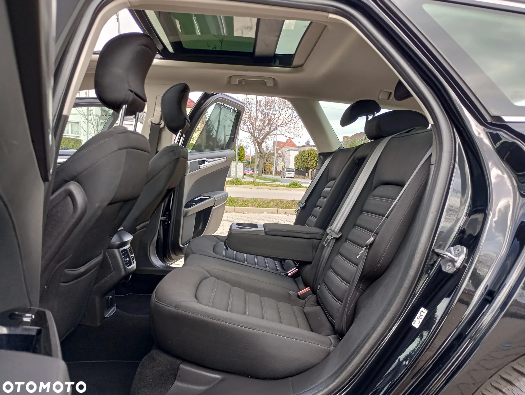 Ford Mondeo Turnier 2.0 TDCi Start-Stopp Titanium - 11