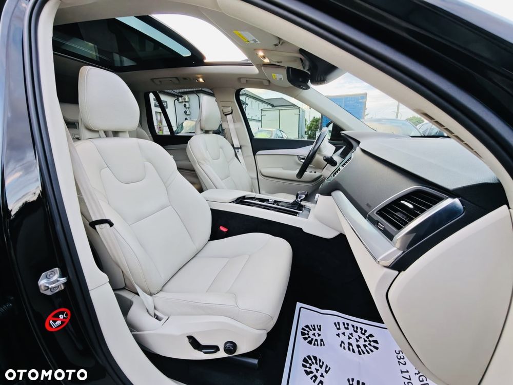 Volvo XC 90 - 6