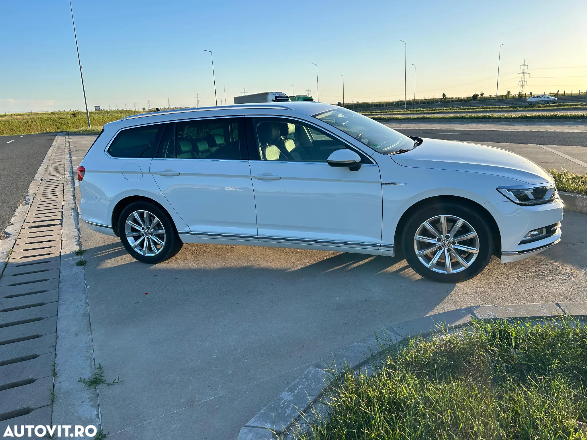 Volkswagen Passat Variant 2.0 TDI Highline - 4