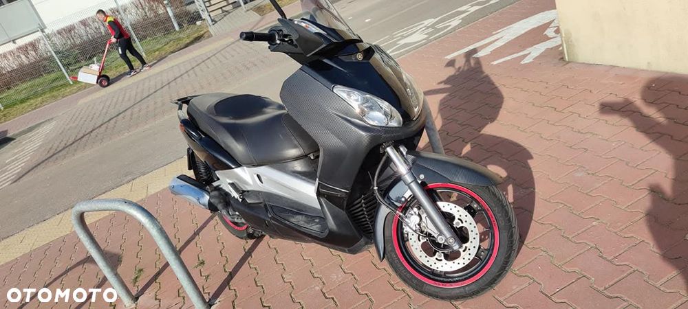 Yamaha X-max - 1