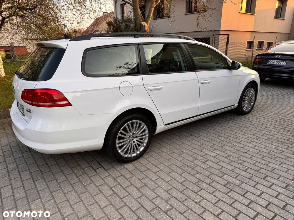 Volkswagen Passat Variant 2.0 TDI BlueMotion Technology Comfortline - 4