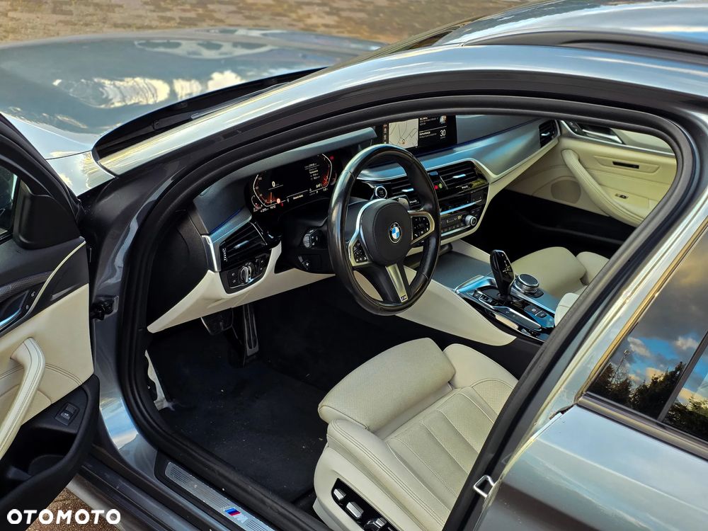 BMW Seria 5 530d xDrive M Sport sport - 13